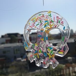 CANDY sprikle skull keychains 😊